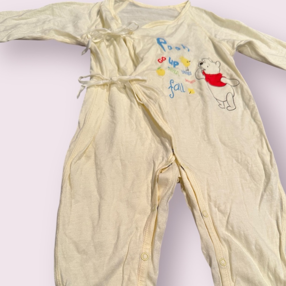 Vintage Disney Baby Winnie The Pooh Light Yellow Baby Outfit Size 3 Month - Picture 2 of 8